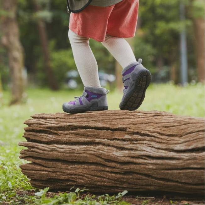 H68B579 Dark Earth-Black Keen Big ' Knotch Chukka