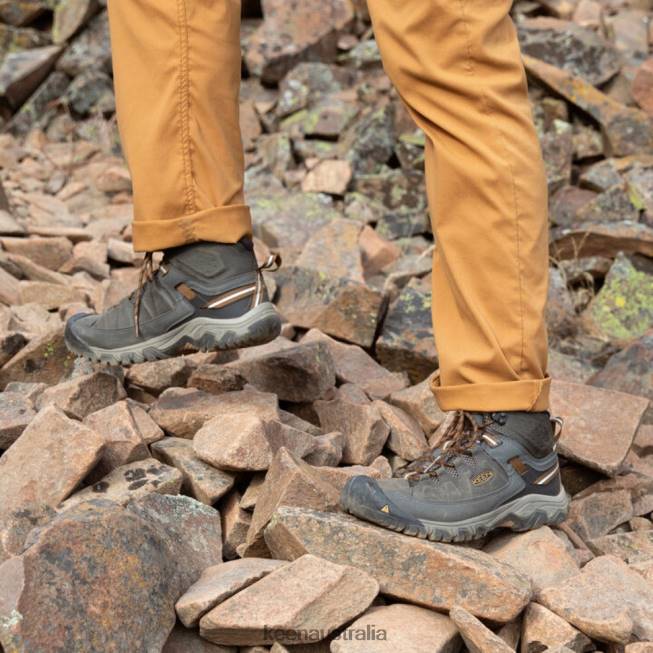H68B492 Black Olive-Golden Brown Keen Targhee III Waterproof Mid