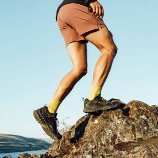 H68B392 Black-KEEN Yellow Keen Black-Yellow NXIS EVO Waterproof Shoe