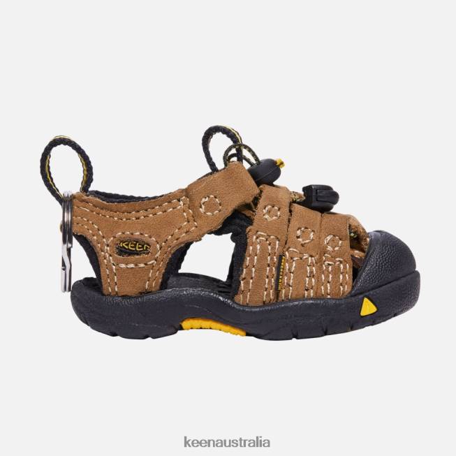 H68B454 Standard Keen Newport Sandal Keychain