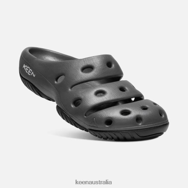 H68B100 Magnet-Black Keen Yogui